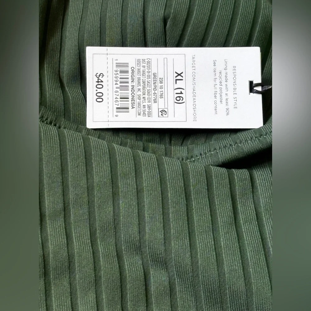 NWT Women's Ribbed Plunge V-Wire Swimsuit Shade & Shore Dark Green Size : XL - Picture 6 of 8